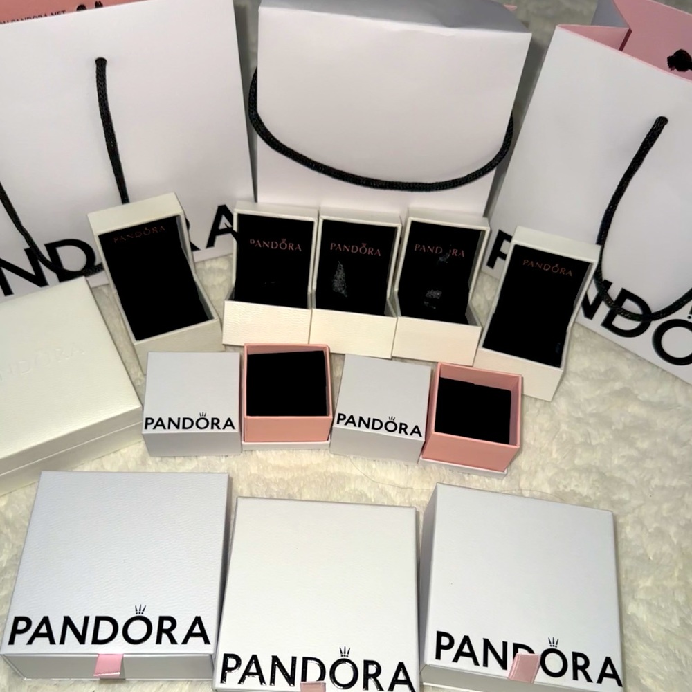 Pandora small bags, bracelet boxes and ring boxes 📦